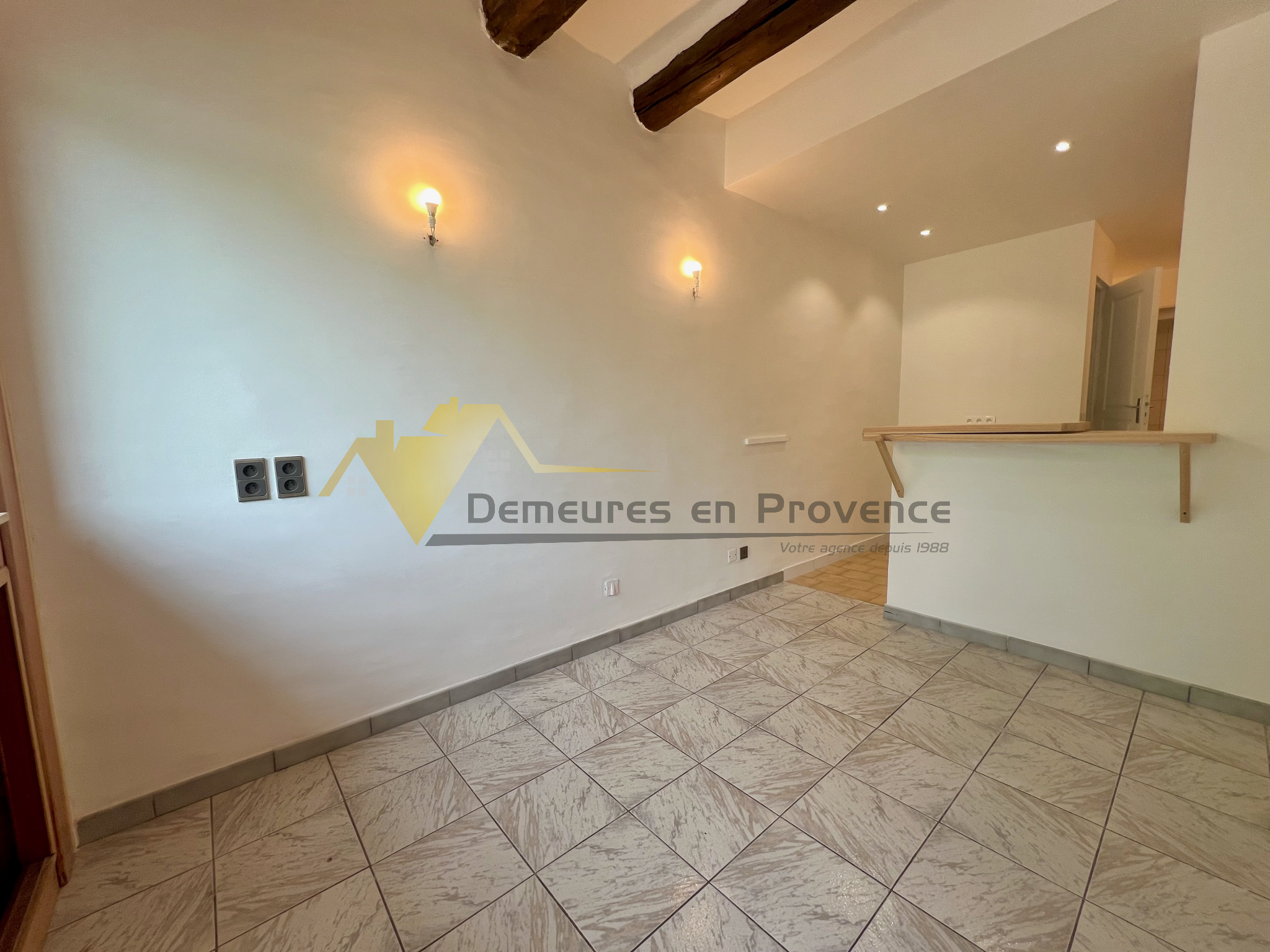 Image_3, Local professionnel, Vaison-la-Romaine, ref :584