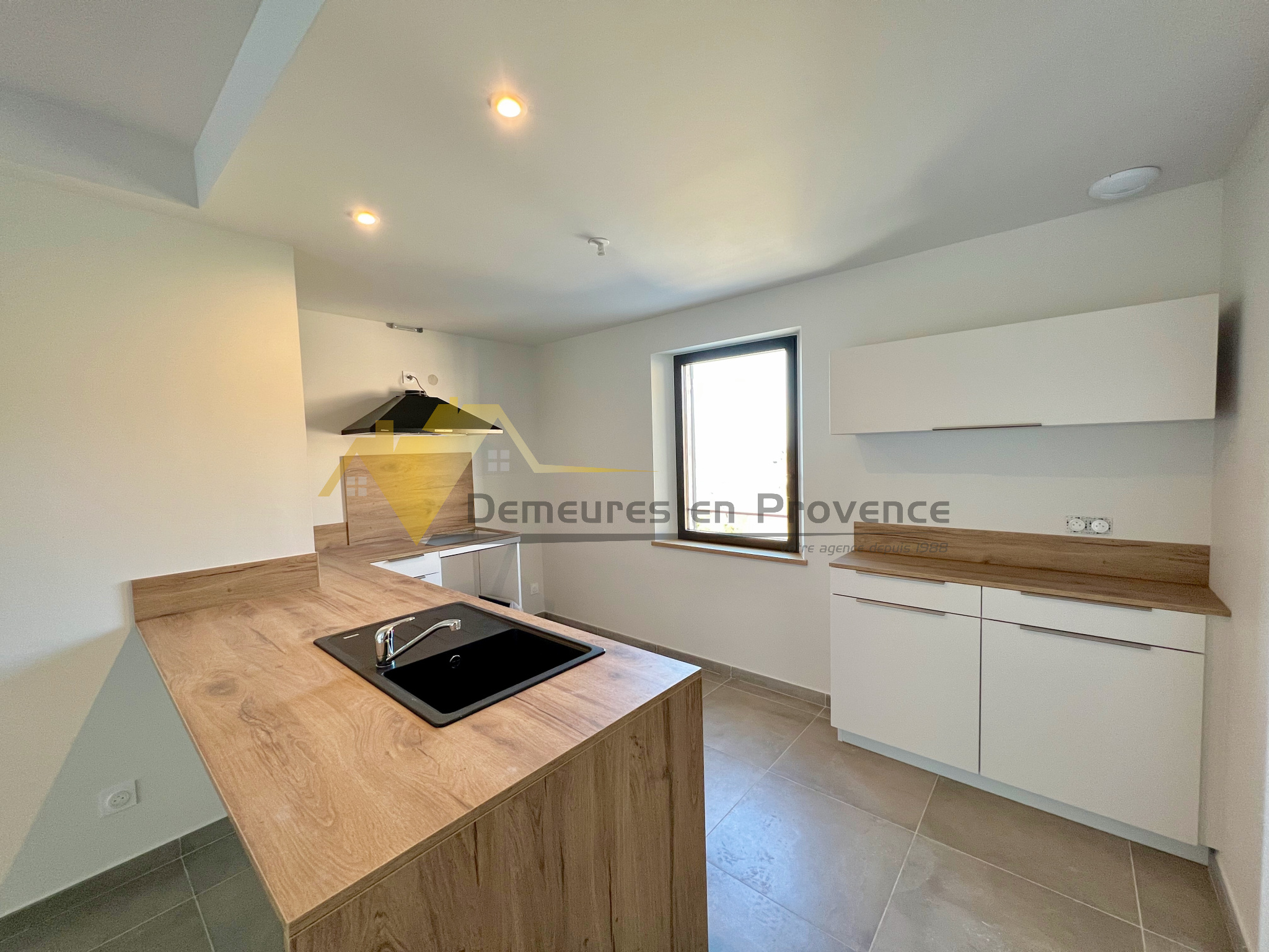 Image_8, Maison de village, Gigondas, ref :536