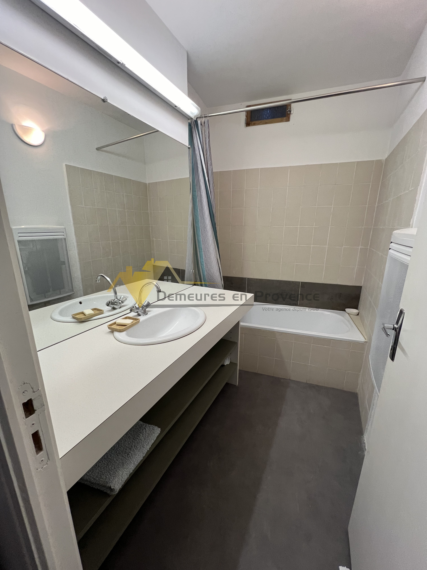 Image_5, Maison de village, Le Barroux, ref :583