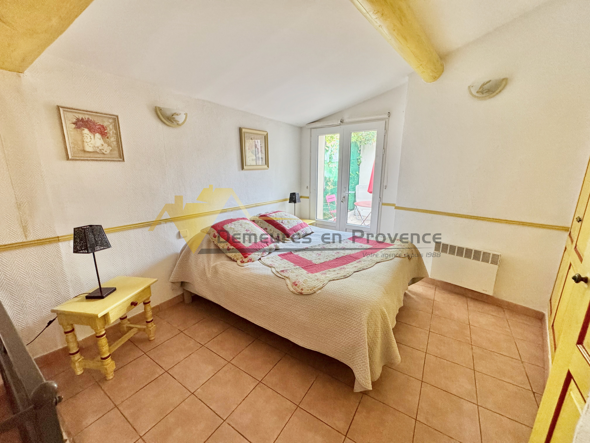 Image_37, Immeuble, Sablet, ref :3032