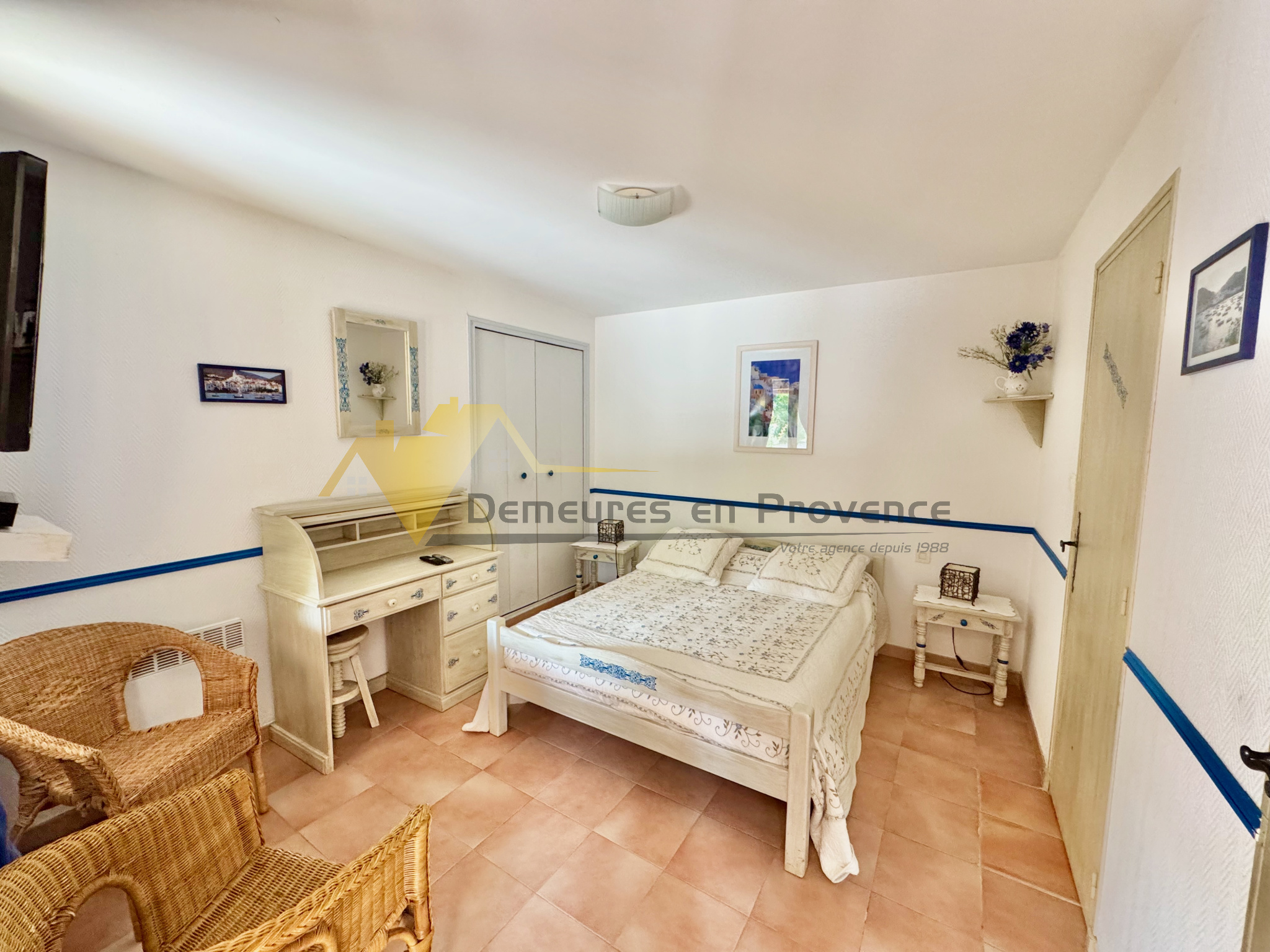 Image_40, Immeuble, Sablet, ref :3032