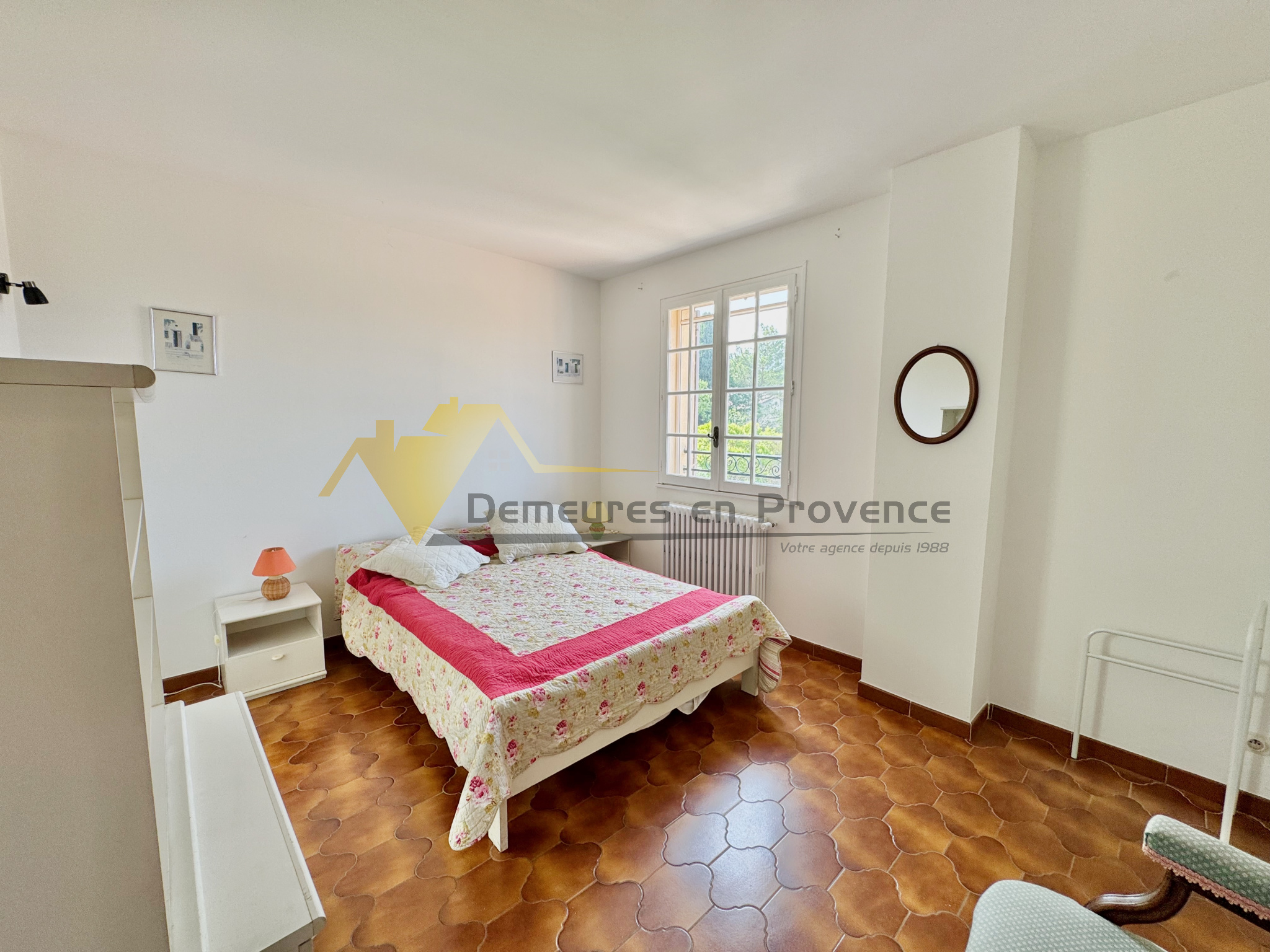 Image_31, Immeuble, Sablet, ref :3032