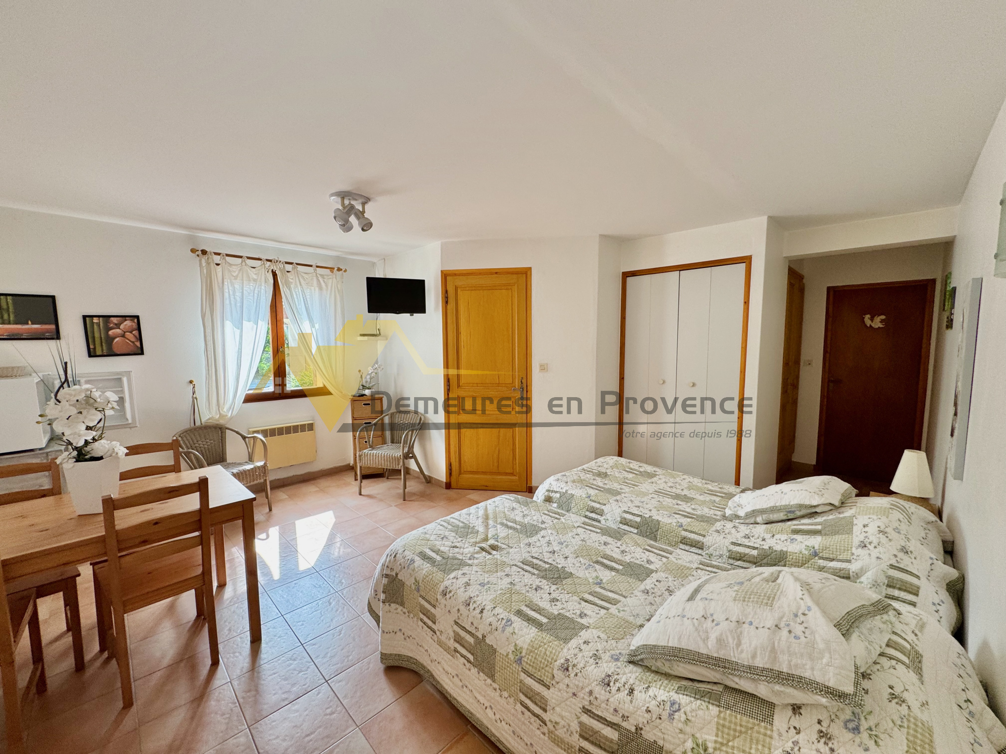 Image_41, Immeuble, Sablet, ref :3032