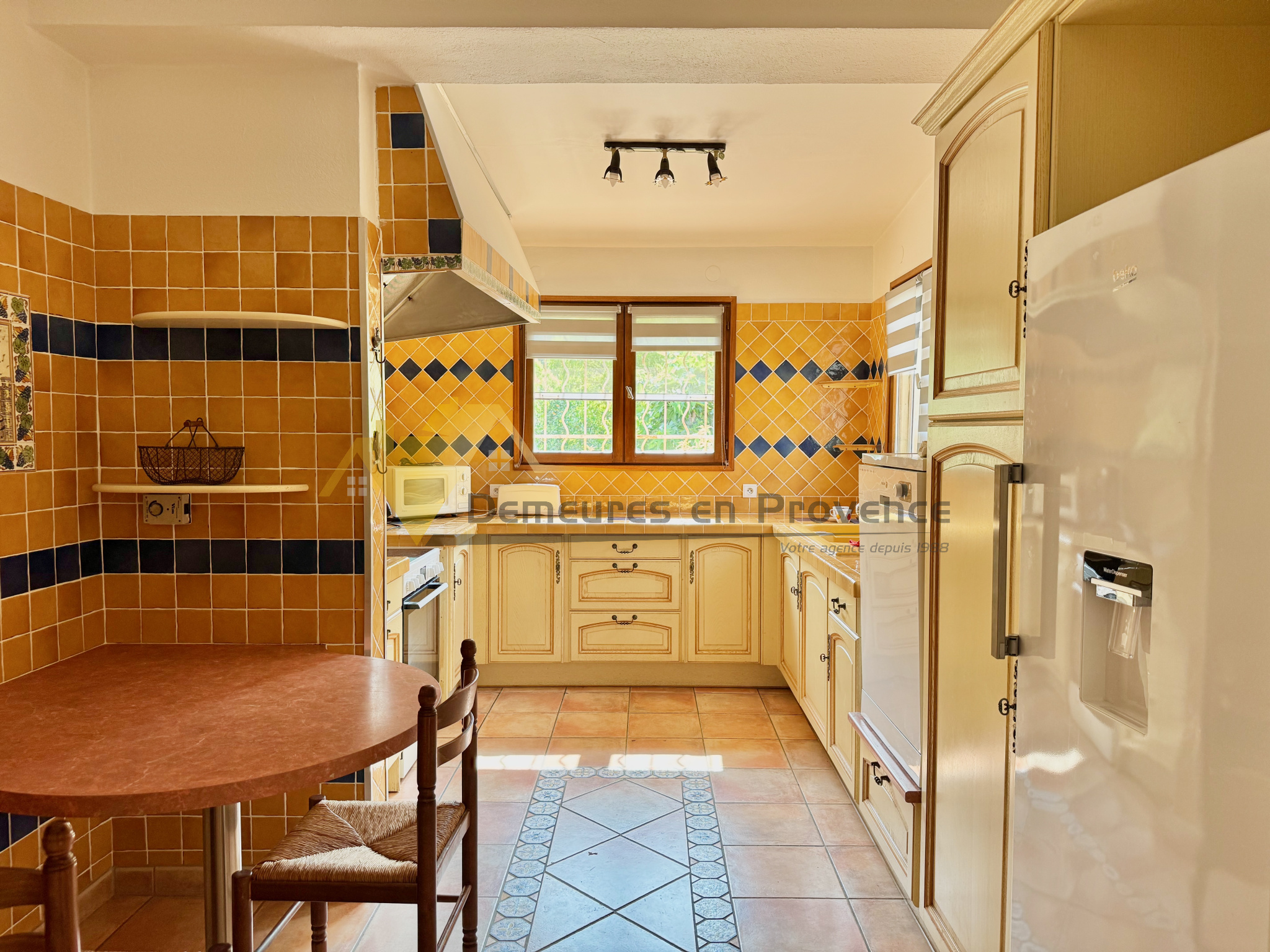 Image_23, Immeuble, Sablet, ref :3032